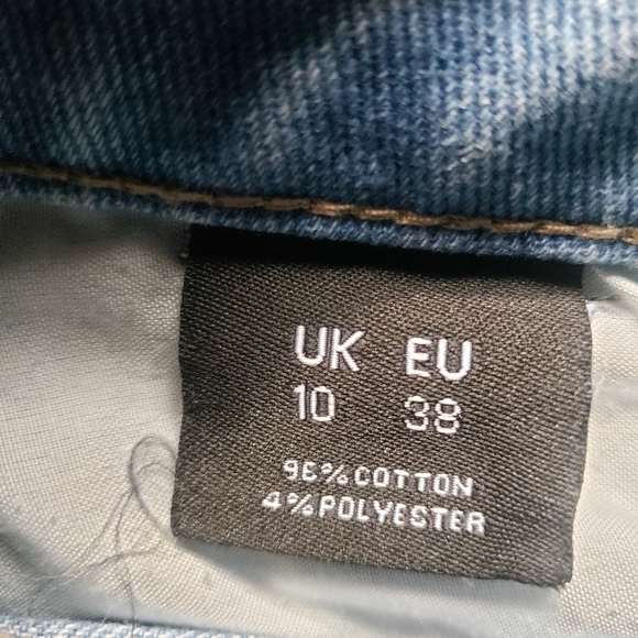 Nasty Gal Distressed Jeans - Picture 5 of 6